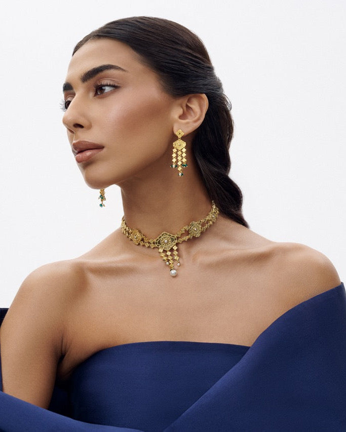 Kanz Chandelier Choker