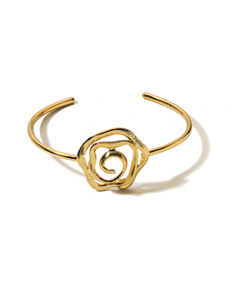 Delicate gold floral bracelet for women