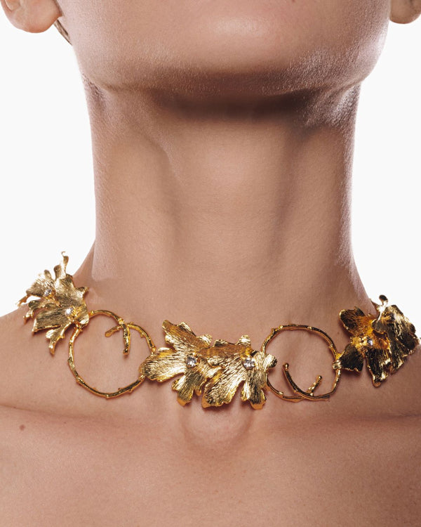 Mystic Vine Leaf gold choker for timeless and mystical style