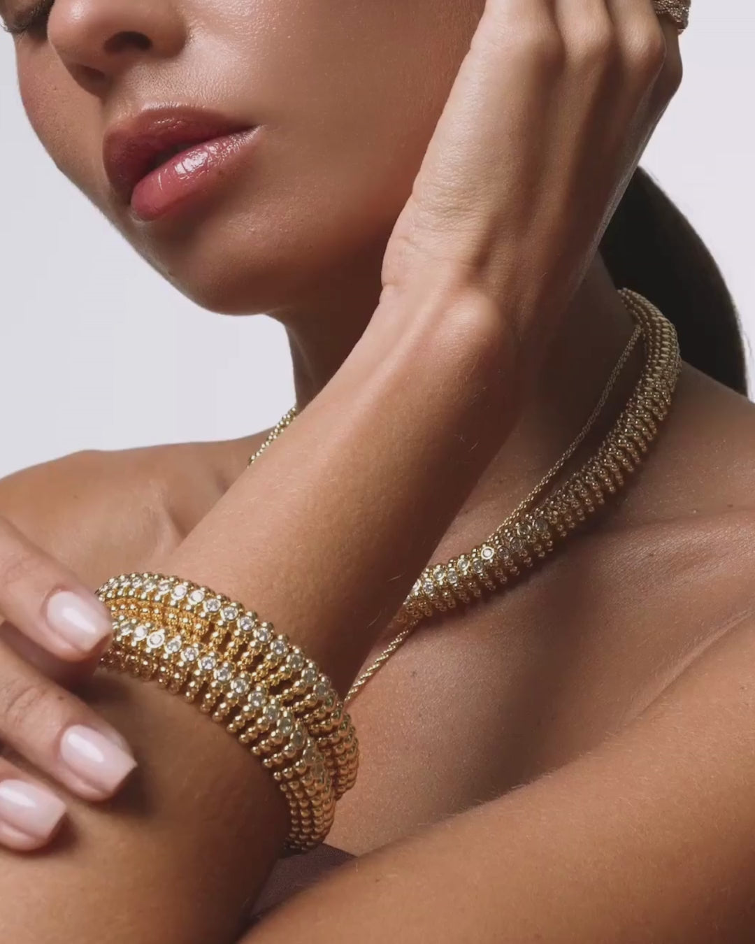 Minimalist gold-plated bracelet for effortless everyday style