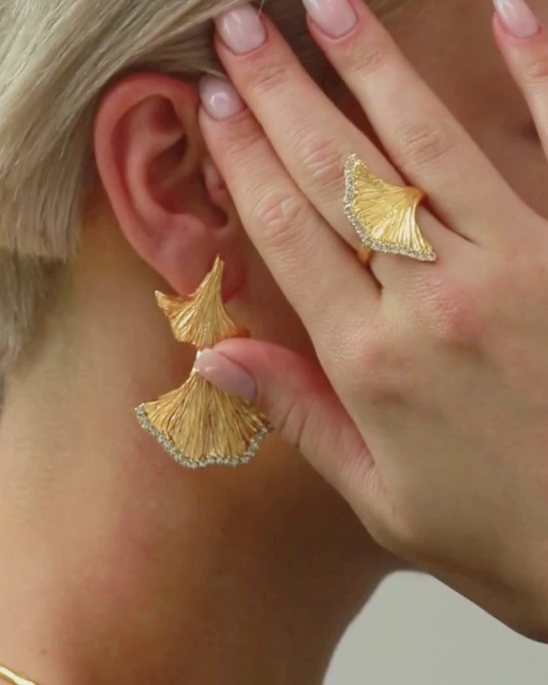petal gold plated ring