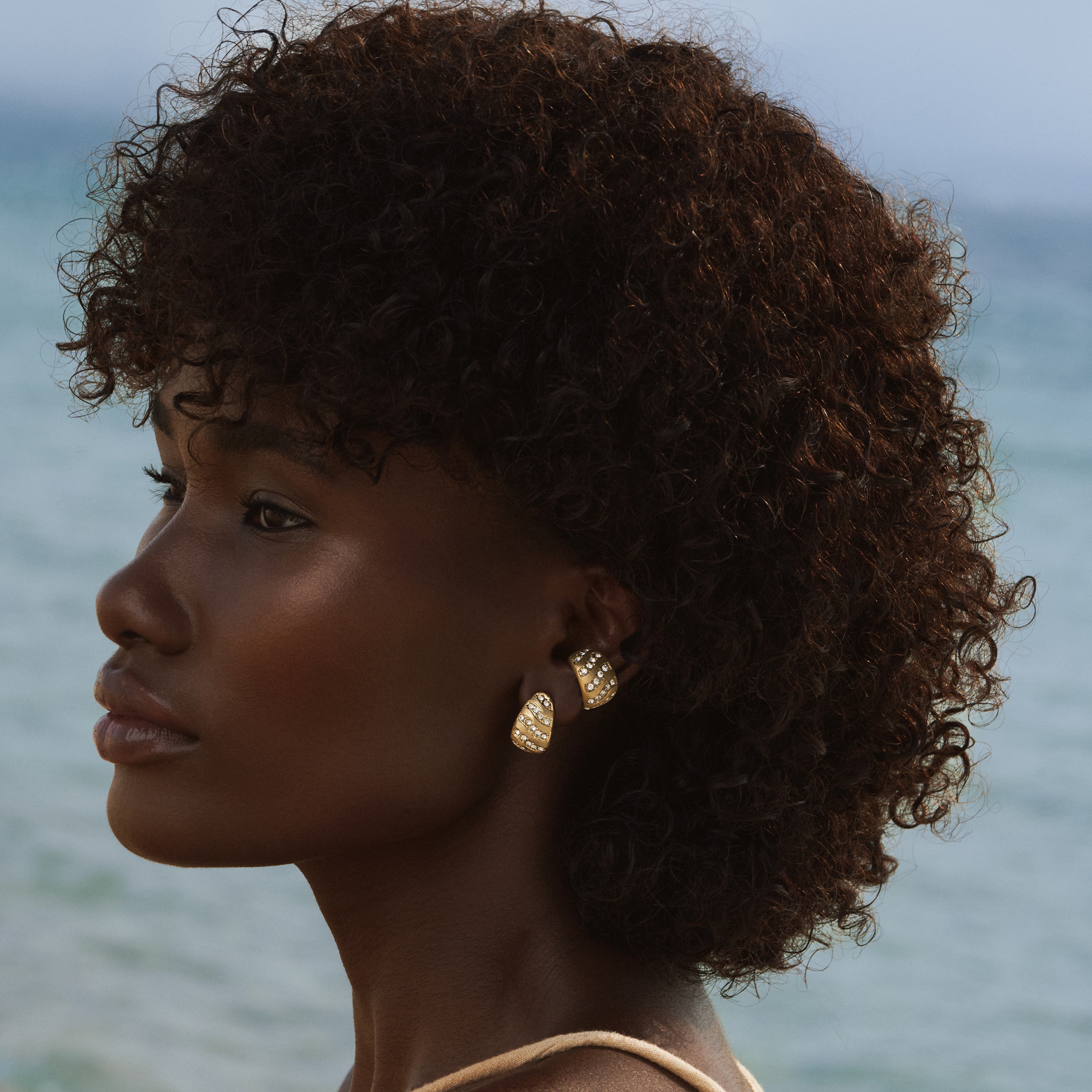 Aurora Wave Earcuff